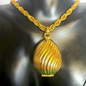 Avon locket lipstick pendant gold tone necklace
